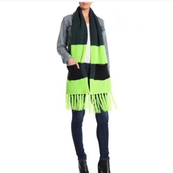 STEVE MADDEN POCKETS KNIT SCARF GREEN - NEW W/ TAGS Colorblock